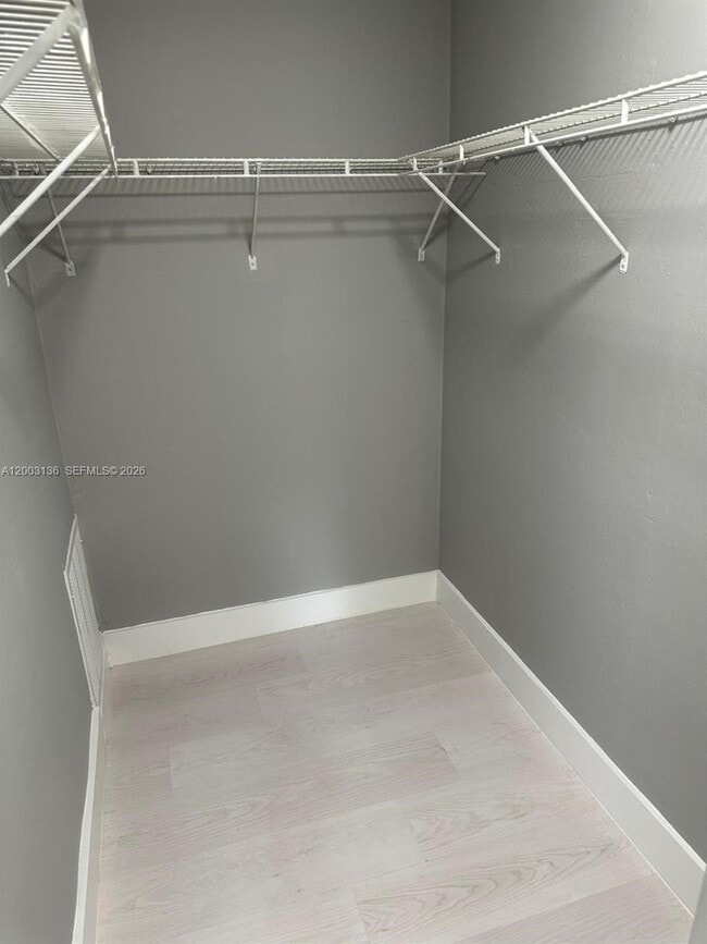 Building Photo - 2016 Miami Rd