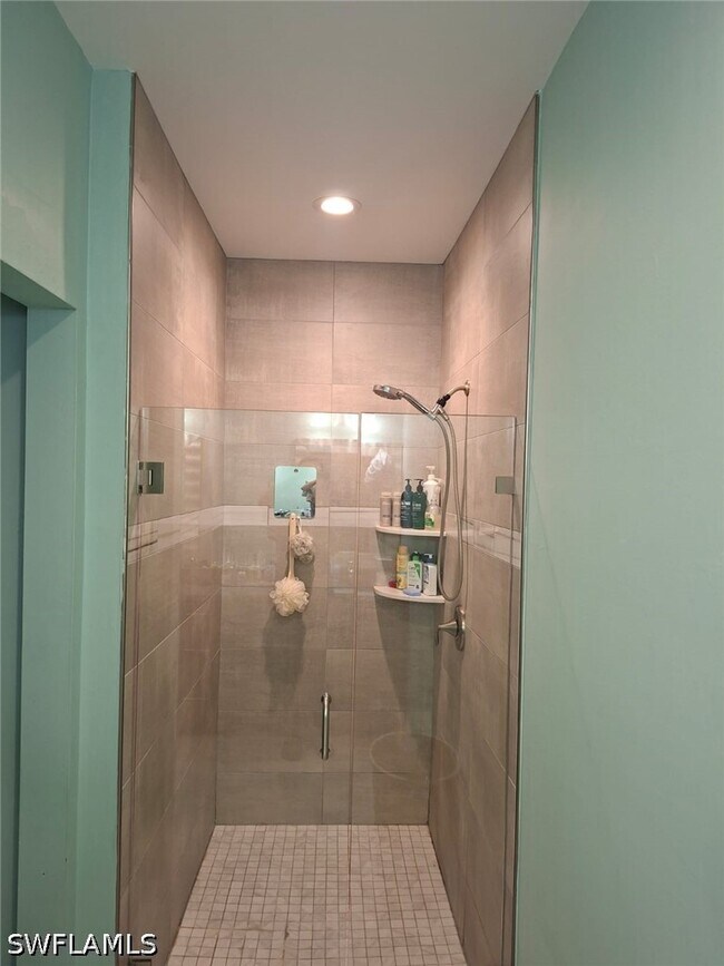 Building Photo - 2360 Burton Ave