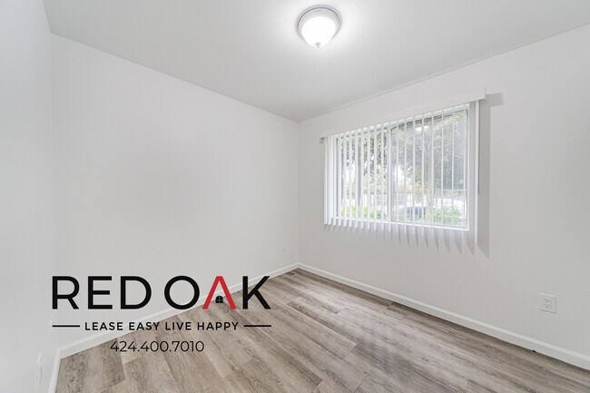 Building Photo - 6928 Agnes Ave