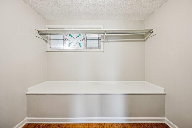 Building Photo - 130 Riverwalk Pl