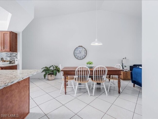Building Photo - 4910 Cougar Ct N