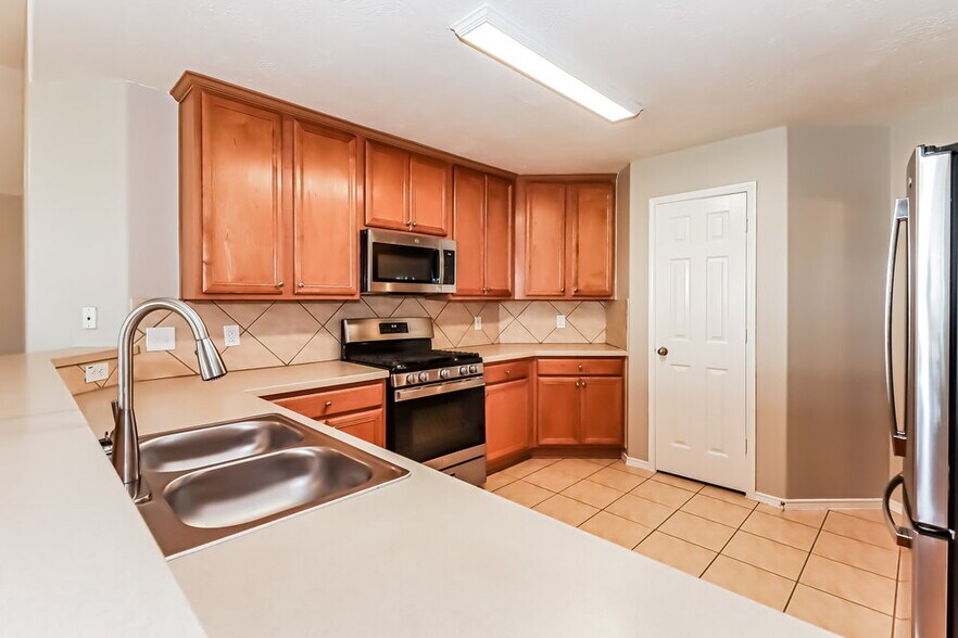 Building Photo - 7510 Braeberry Ct