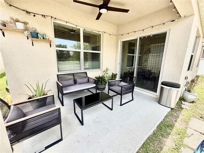 Building Photo - 512 Lily Ln