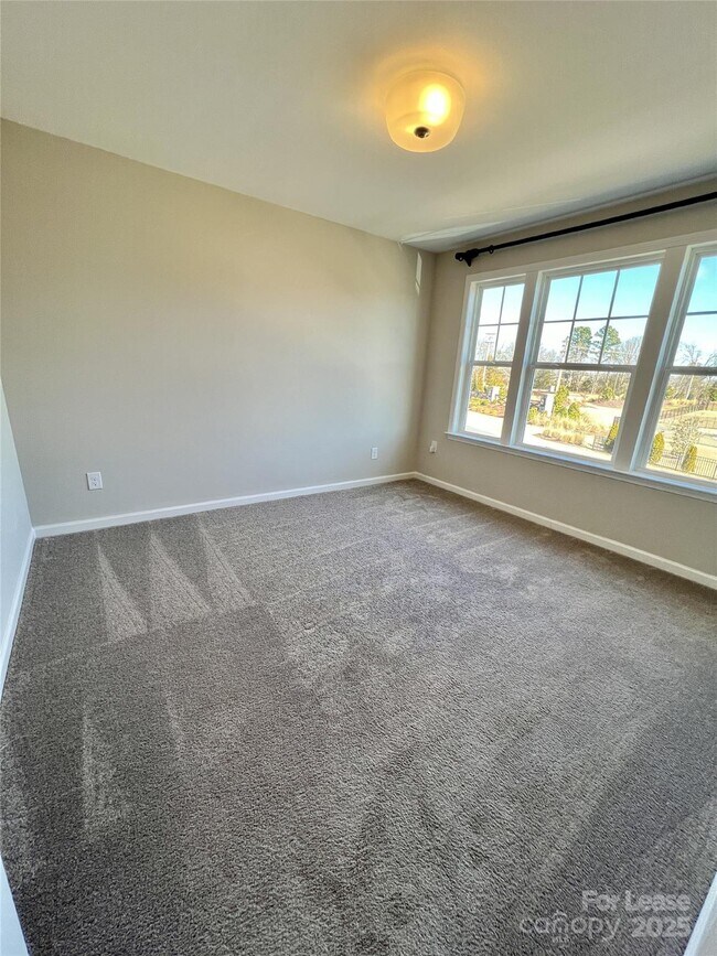 Building Photo - 1006 Creeks Landing Dr