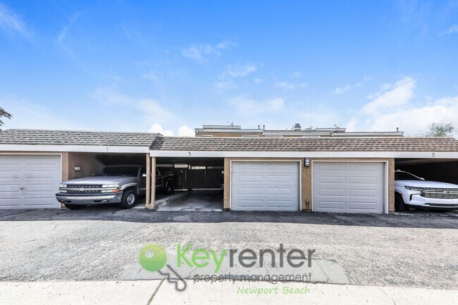 Building Photo - Exclusive Newport Terrace Condos - Trails to the Beach!