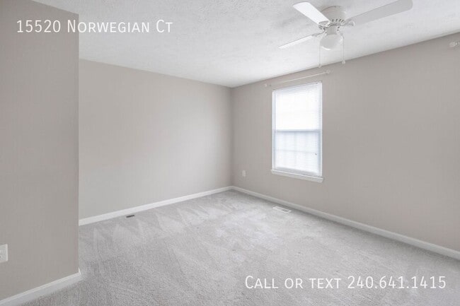 Building Photo - 15520 Norwegian Ct