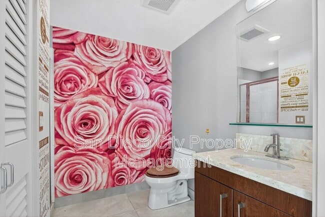 Building Photo - 321 Tenth Ave