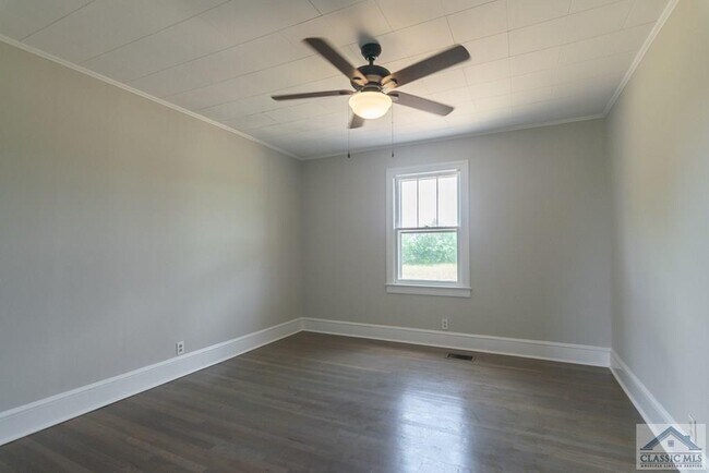 Building Photo - 243 Mitchell Farm Rd