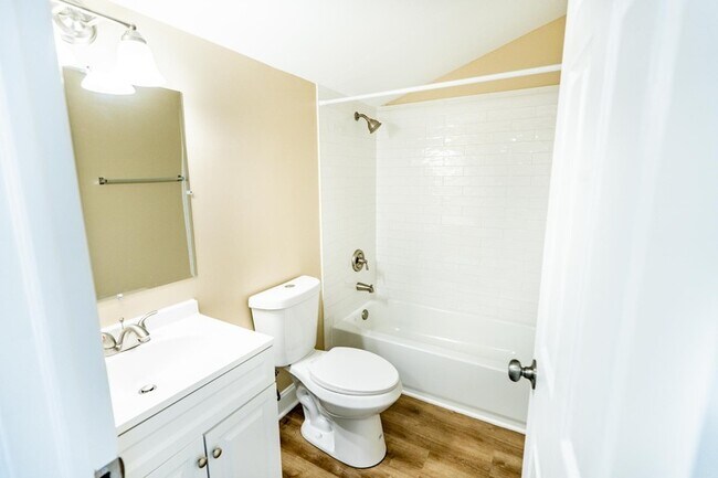 Building Photo - 30X Eudowood Ln