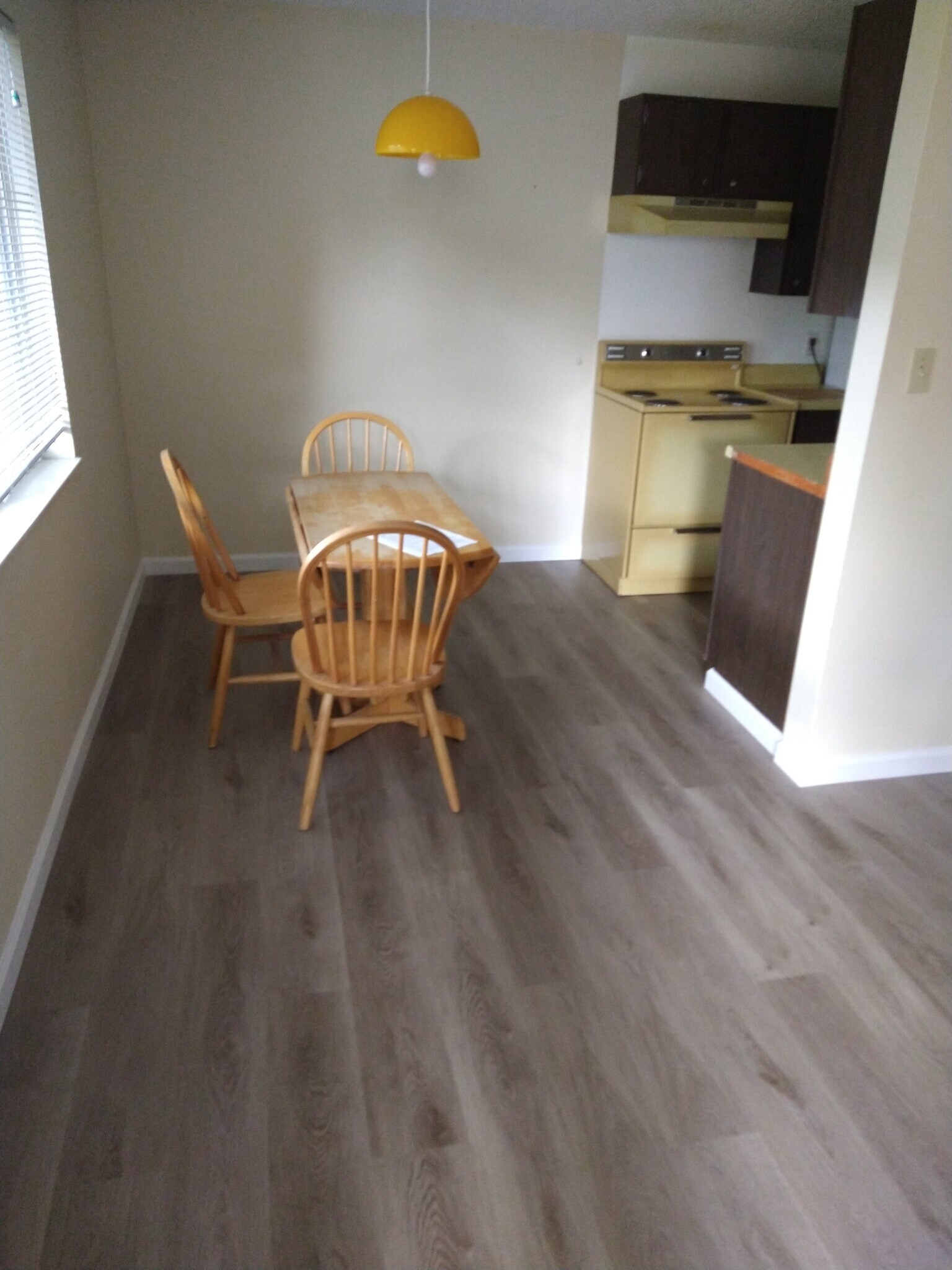 Dining nook - 3313 Madison Ave