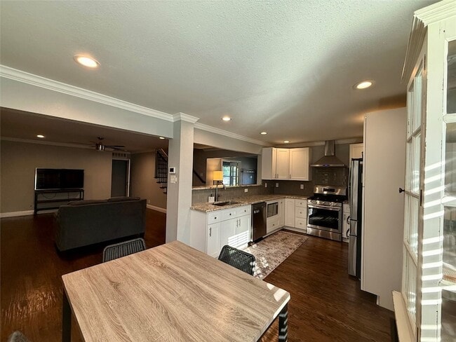 Building Photo - 13455 Mill Grove Ln