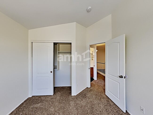 Building Photo - 12323 W Medlock Dr
