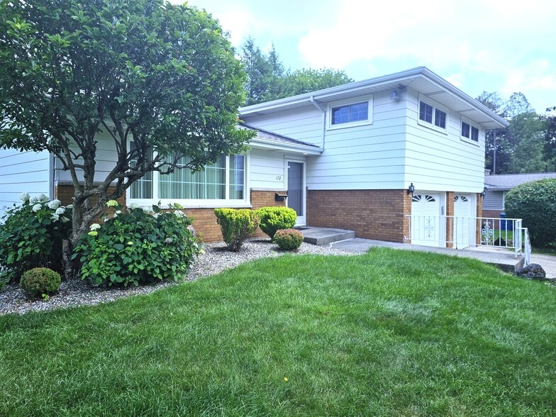 Building Photo - 172 Lincoln Hill Dr