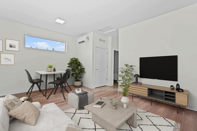 Primary Photo - Residences at McCormick Village