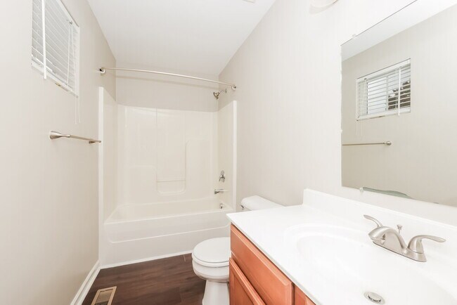 Building Photo - 3001 Gale Ct