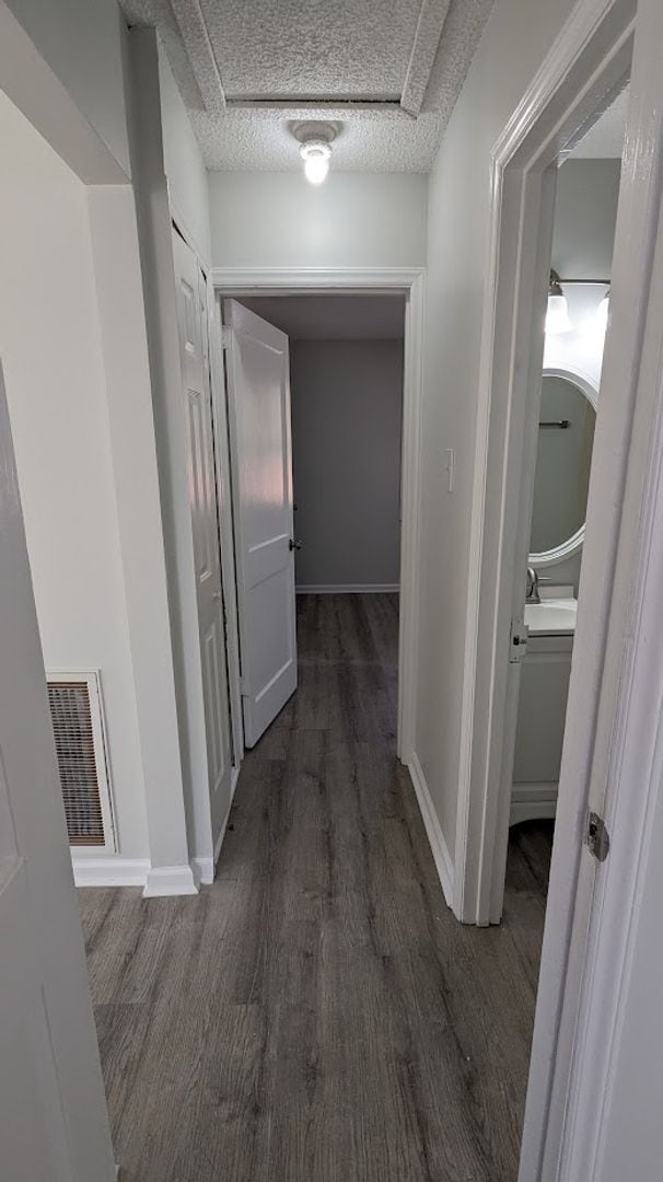 Building Photo - 2bed/1bath HOUSE Greensboro, NC!!