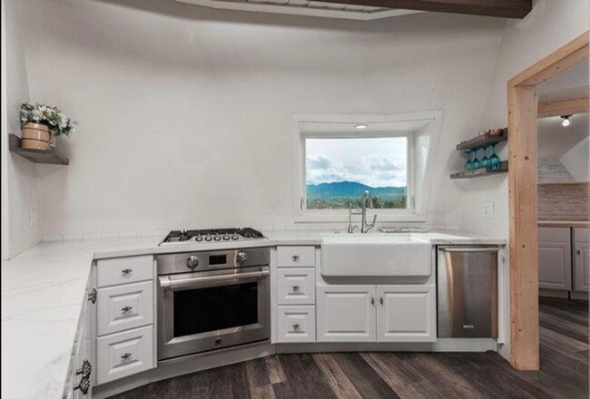 Building Photo - 53596 Kgkj Ranch Rd