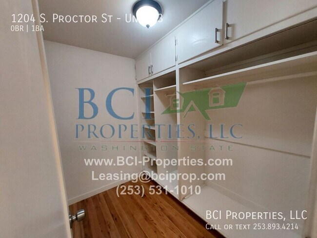 Building Photo - 1204 S Proctor St