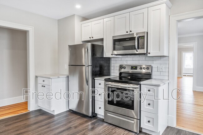 Building Photo - 9 Bretton Rd