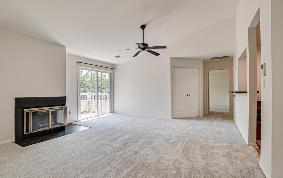 Building Photo - 119 Acadia Ct