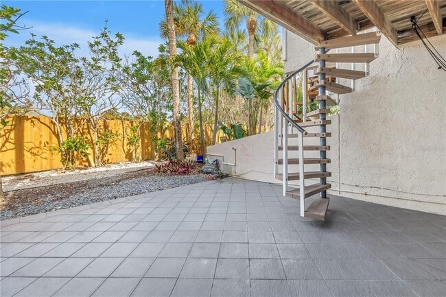 Building Photo - 1355 Pinellas Bayway S