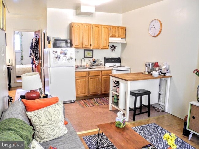 Primary Photo - 1534 S 4th St
