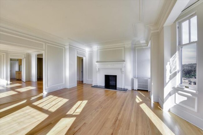 Building Photo - 4 bedroom in San Francisco CA 94118