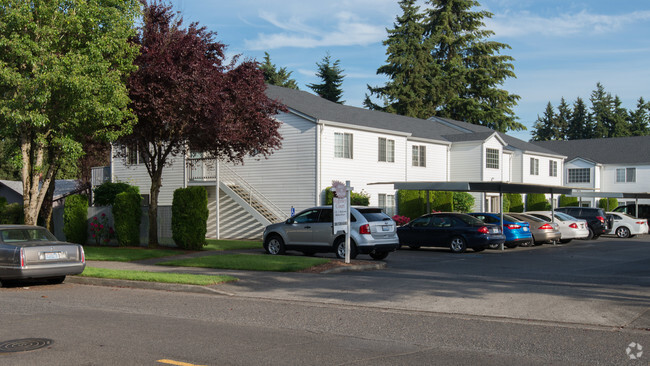 Building Photo - Regency Court