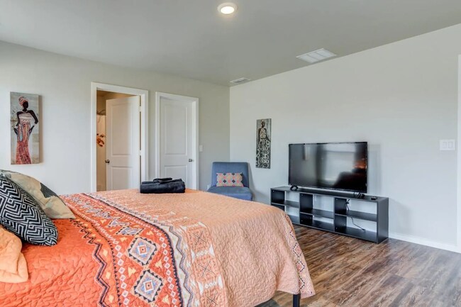 Building Photo - Priced to Lease! Beautiful West Lubbock Home with Modern Finishes, All Appliances Included & Acce...