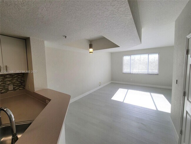 Building Photo - 755 SW 148th Ave