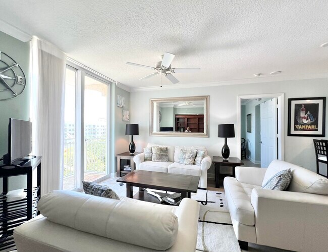 Building Photo - 610 Clematis St