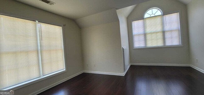 Building Photo - 2960 Barimore Pl