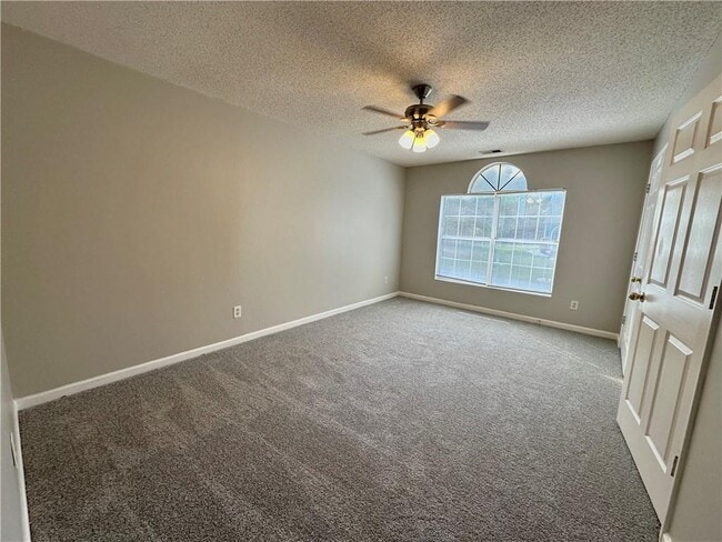 Building Photo - 4143 Lake Mist Dr NW