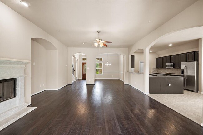 Building Photo - 2 Prairie Falcon Place