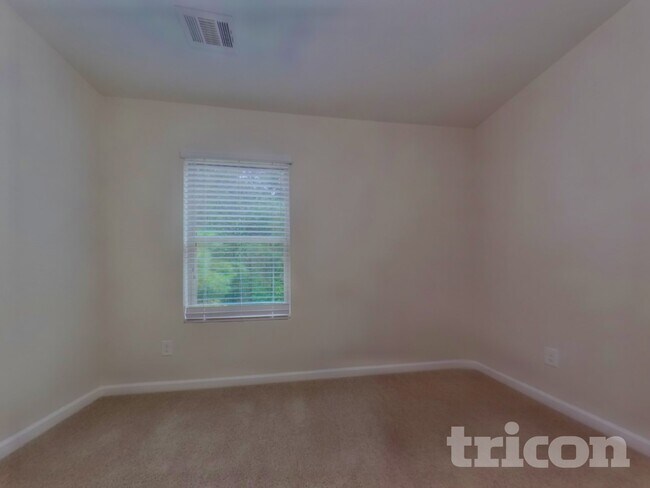 Building Photo - 236 Arbor Creek Dr