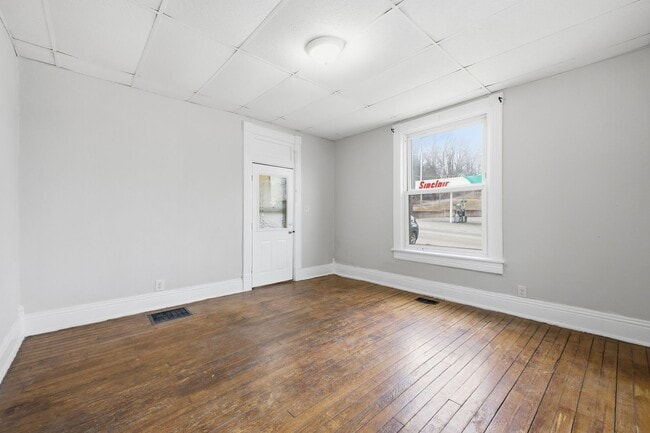 Building Photo - Charming 2-Bedroom, 1-Bath Home with Recent Updates!