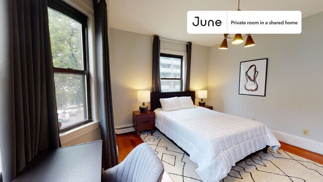 Building Photo - Room in Shared 4 bed/2 bath home