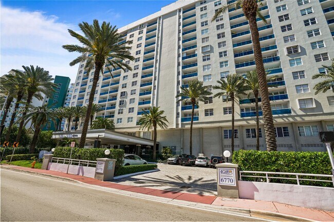 Building Photo - 6770 Indian Creek Dr