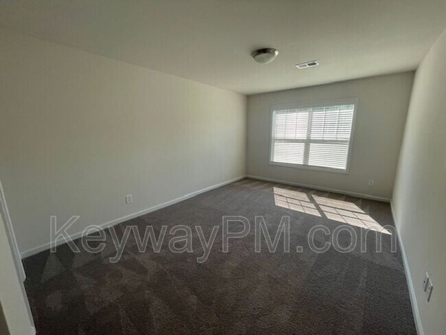 Building Photo - 6058 High Top Ln