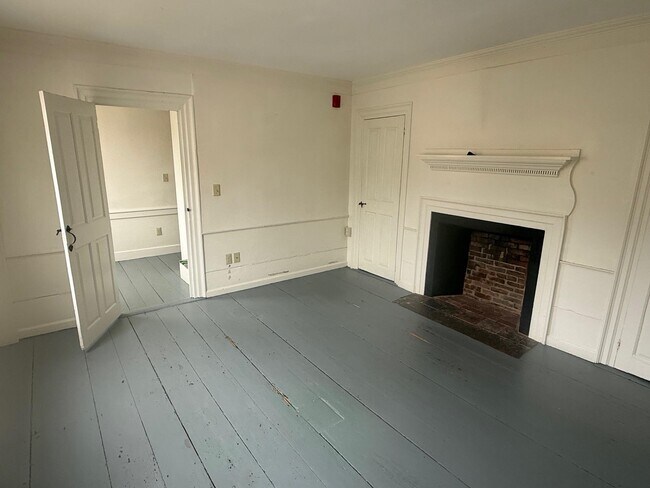 Building Photo - 72-74 Jefferson St