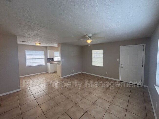 Building Photo - 2437 Chase Ave