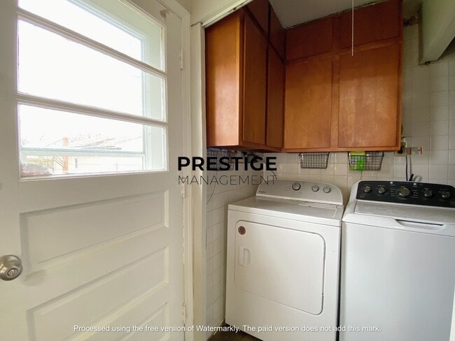 Building Photo - 3 Bedroom Home In Portage