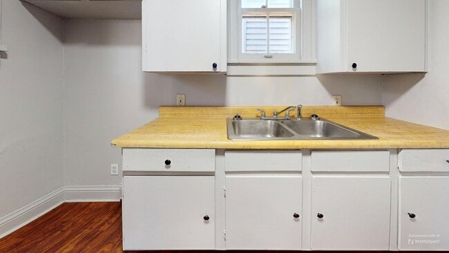 Building Photo - Akron 3 Bedroom Single Family Home