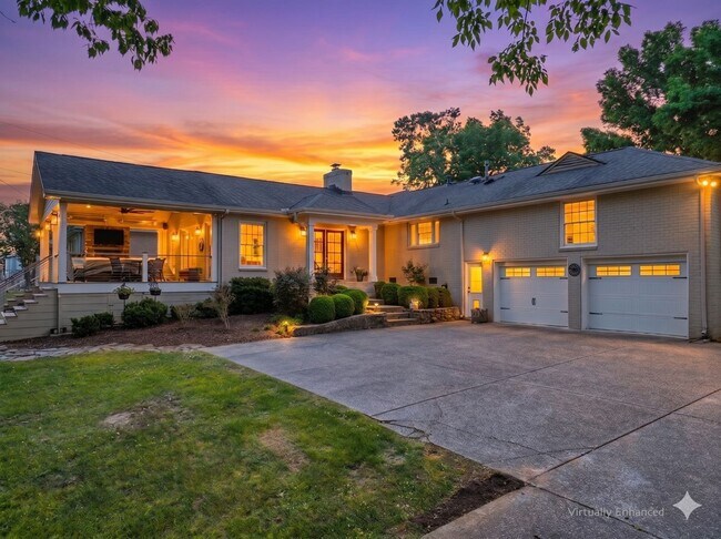 Building Photo - **RARE BRENTWOOD FIND, A MASTERCLASS IN ELEGANT SOUTHERN DESIGN**