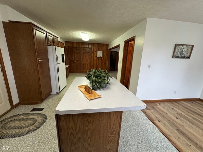 Building Photo - 2010 N 675 E