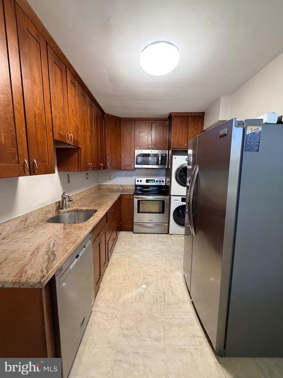 Building Photo - 2600 16th St S