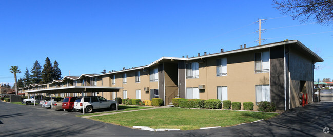 Building Photo - Woodcrest Apartments