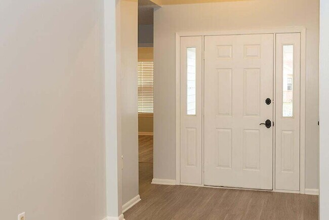 Building Photo - "Charming 3-Bedroom Retreat in Mary Esther!"