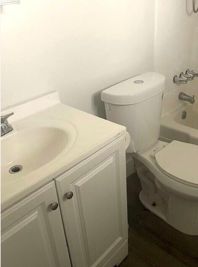 Building Photo - 1451 NW 20th Ct