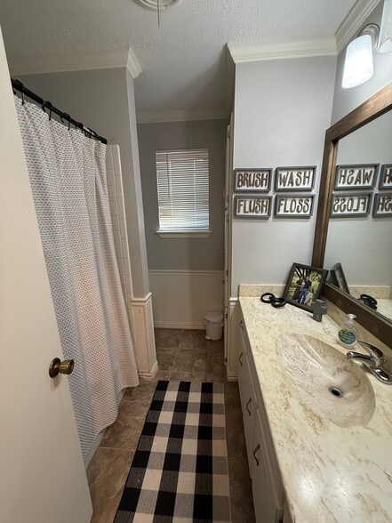 Building Photo - 1106 Parr St